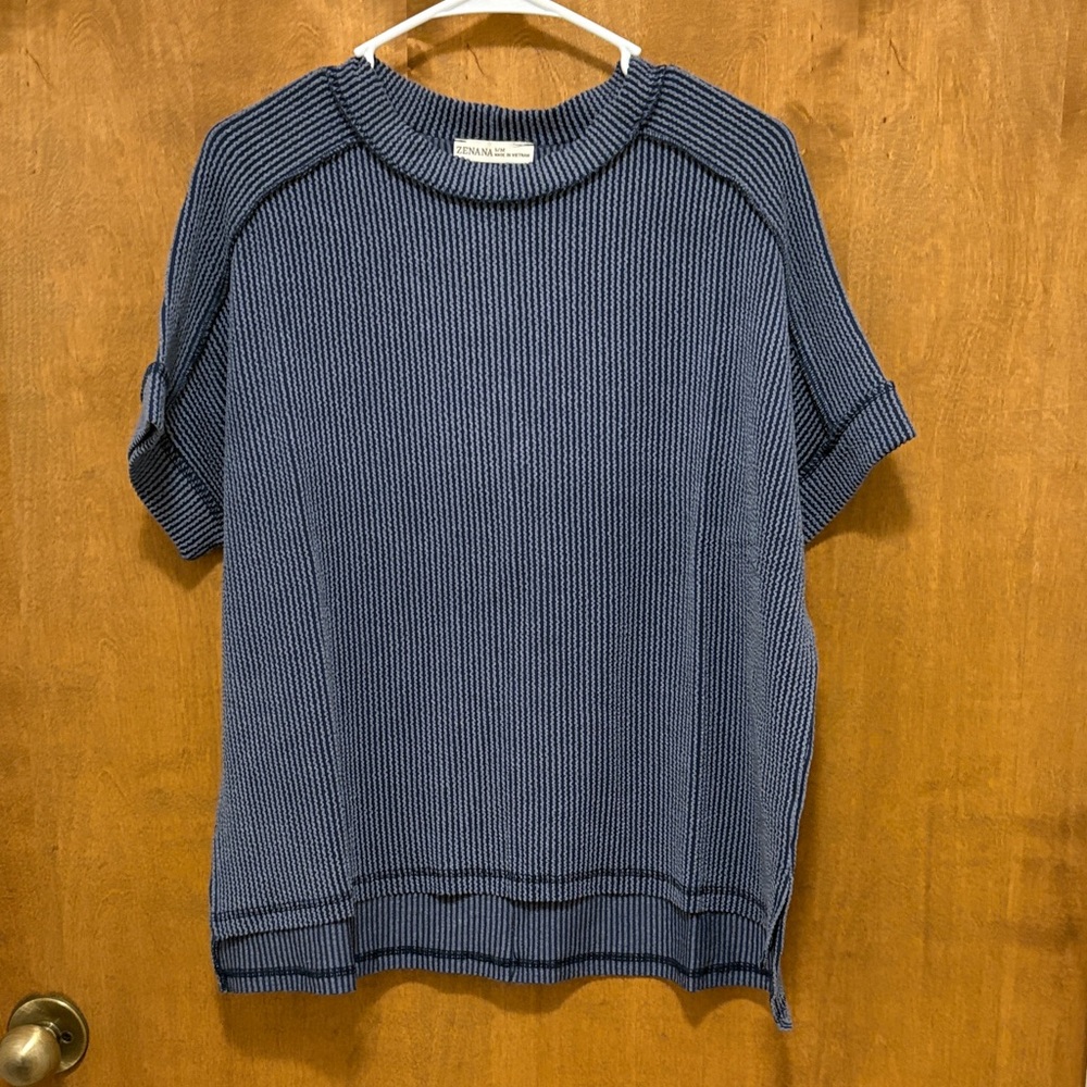 590. Zenana Textured Short Sleeve Knit Top - Blue